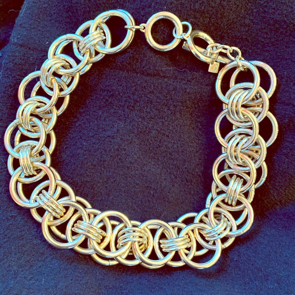 Statement necklace